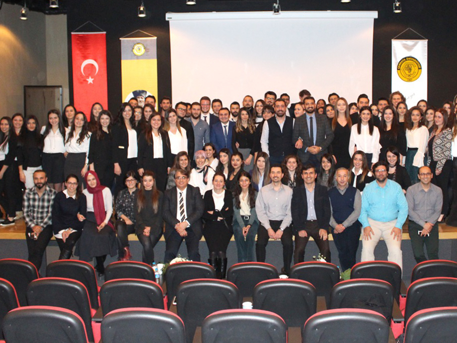 Öğretim üyeleri fotoğrafı
